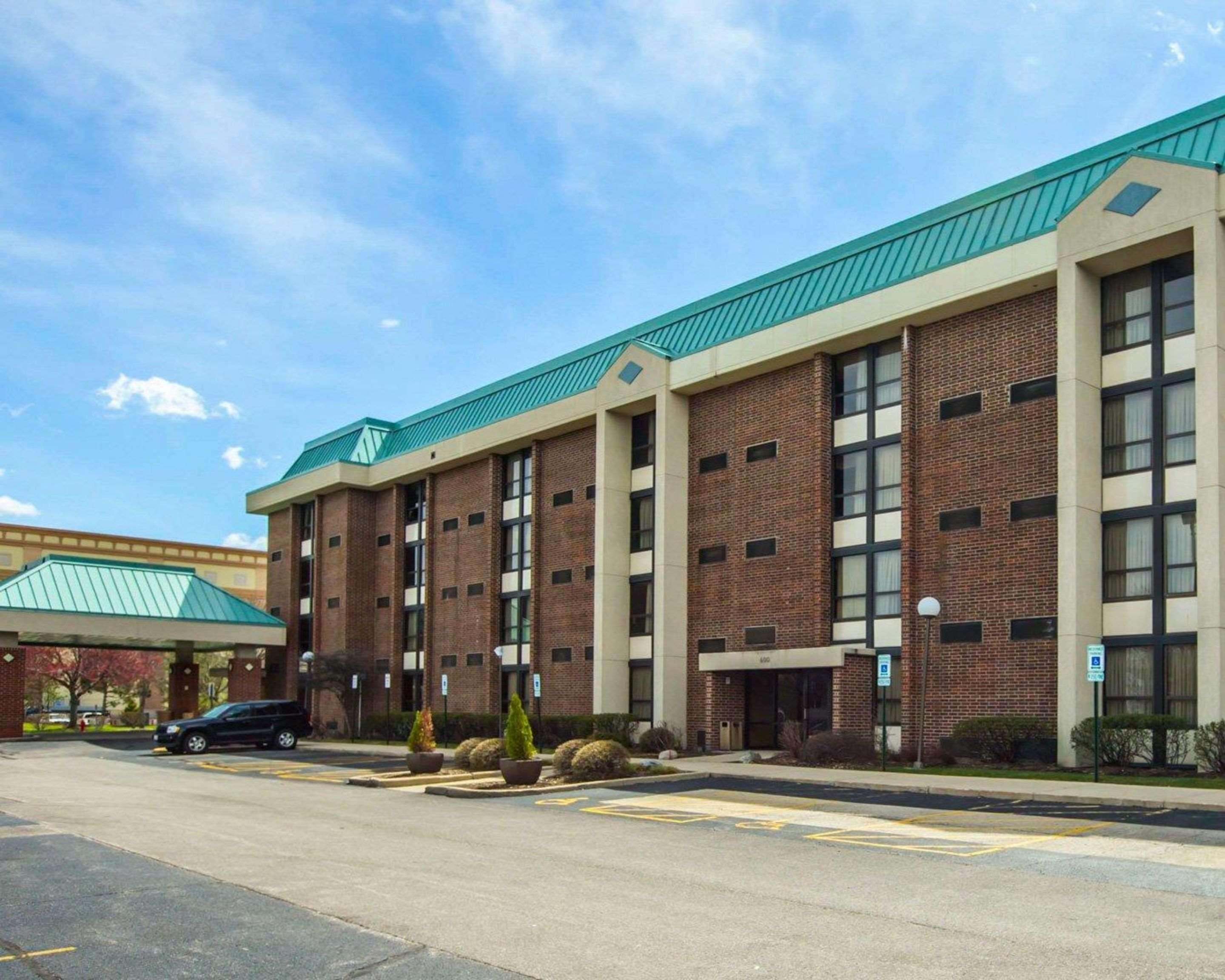 Quality Inn Schaumburg - Chicago Near The Mall Dış mekan fotoğraf