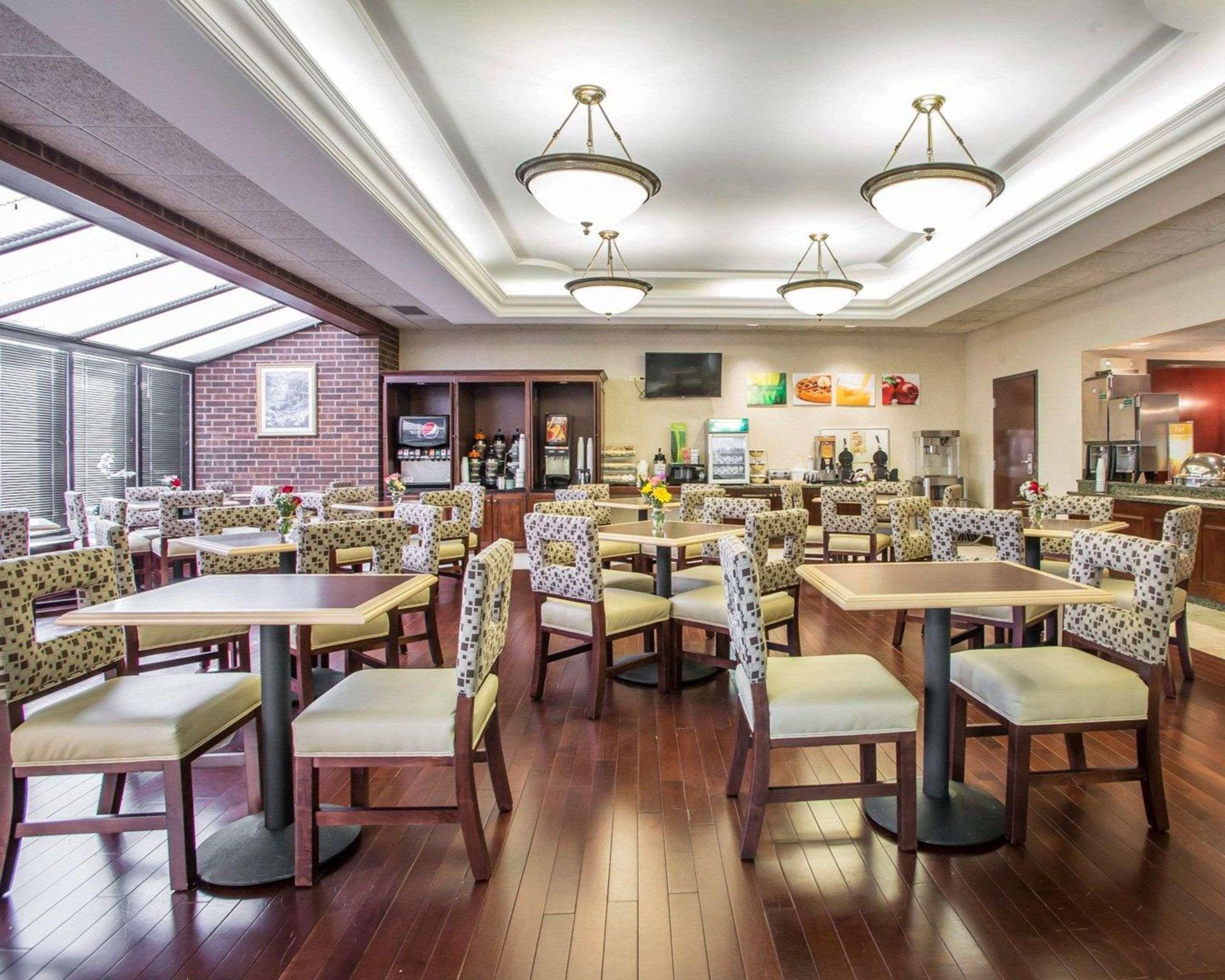 Quality Inn Schaumburg - Chicago Near The Mall Dış mekan fotoğraf