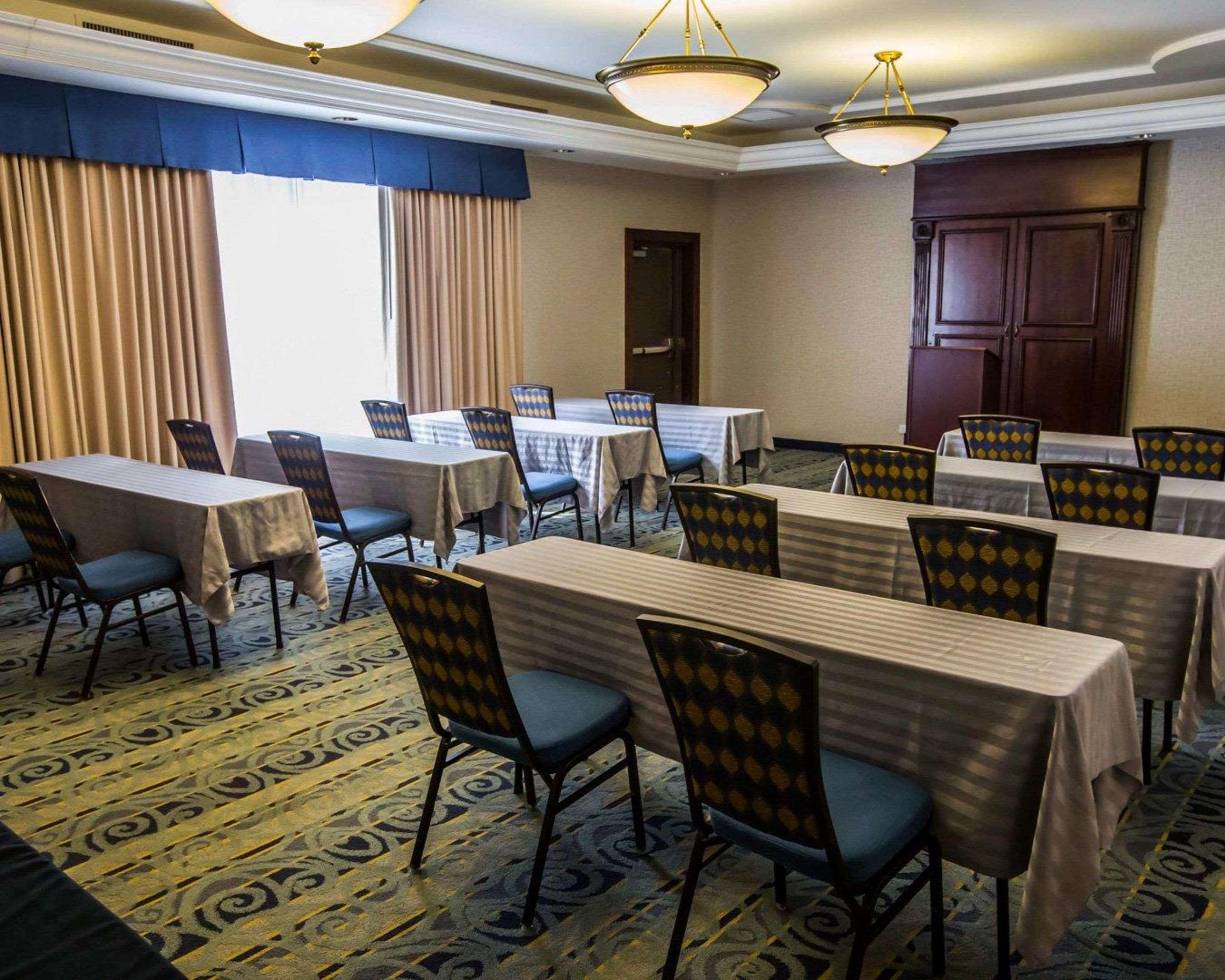 Quality Inn Schaumburg - Chicago Near The Mall Dış mekan fotoğraf