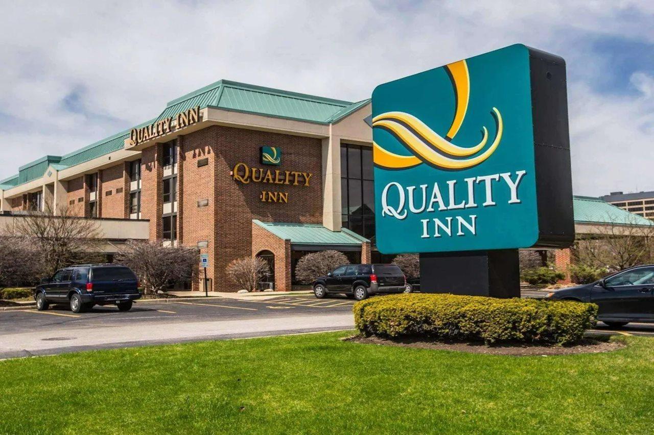 Quality Inn Schaumburg - Chicago Near The Mall Dış mekan fotoğraf