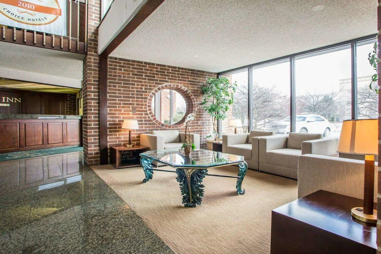 Quality Inn Schaumburg - Chicago Near The Mall Dış mekan fotoğraf